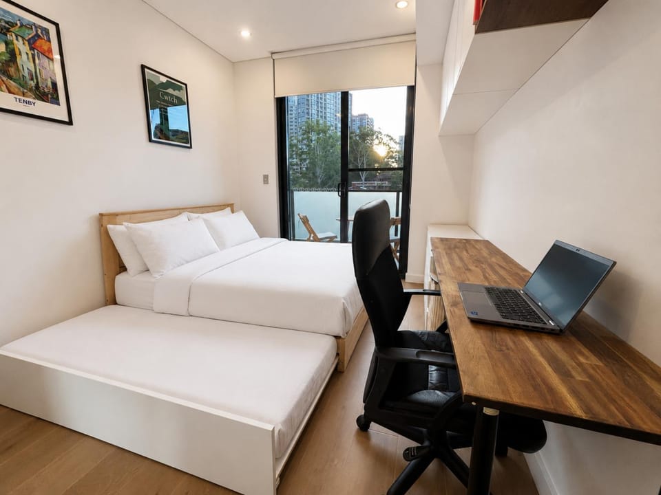 Modern 2BDR Retreat walk to Metro and Macquarie Apartment in Sydney
