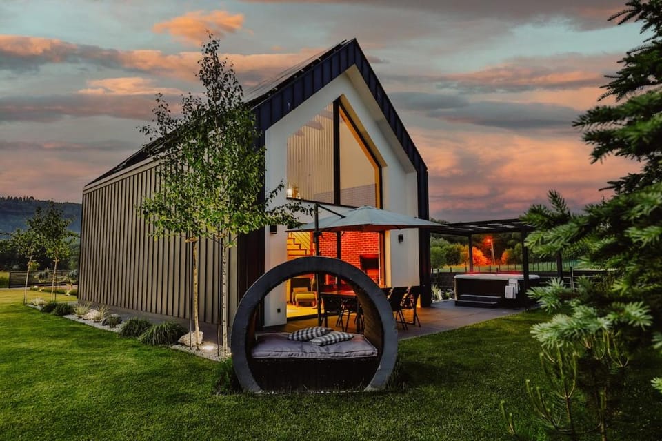 Property building, Garden, Garden view