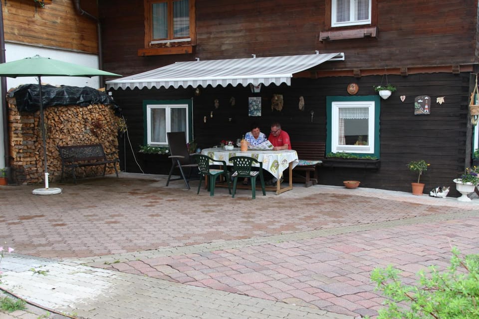 Facade/entrance, BBQ facilities, Garden, Balcony/Terrace, Garden view, Family