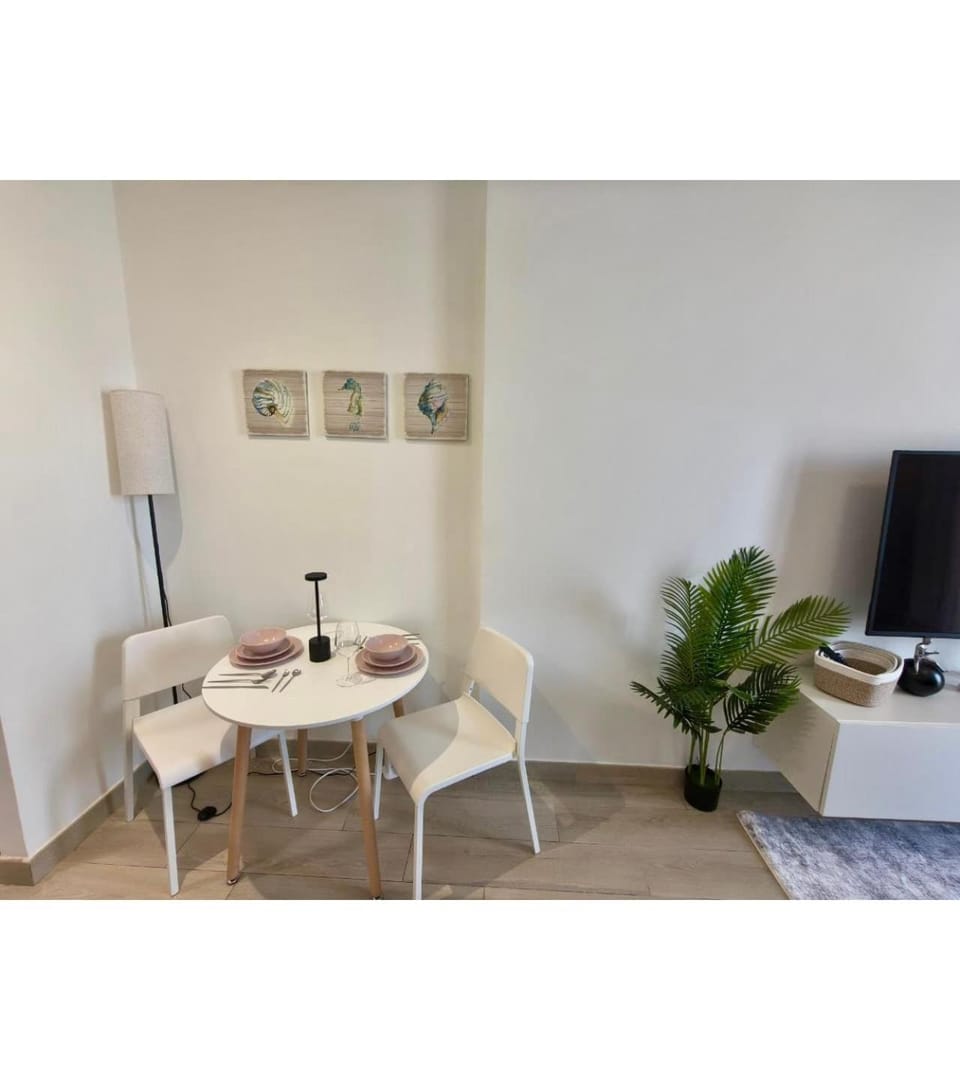 VayK - Elegant Studio Apartment in JVC Apartment in Dubai