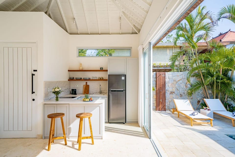 Patio, Day, View (from property/room), Kitchen or kitchenette