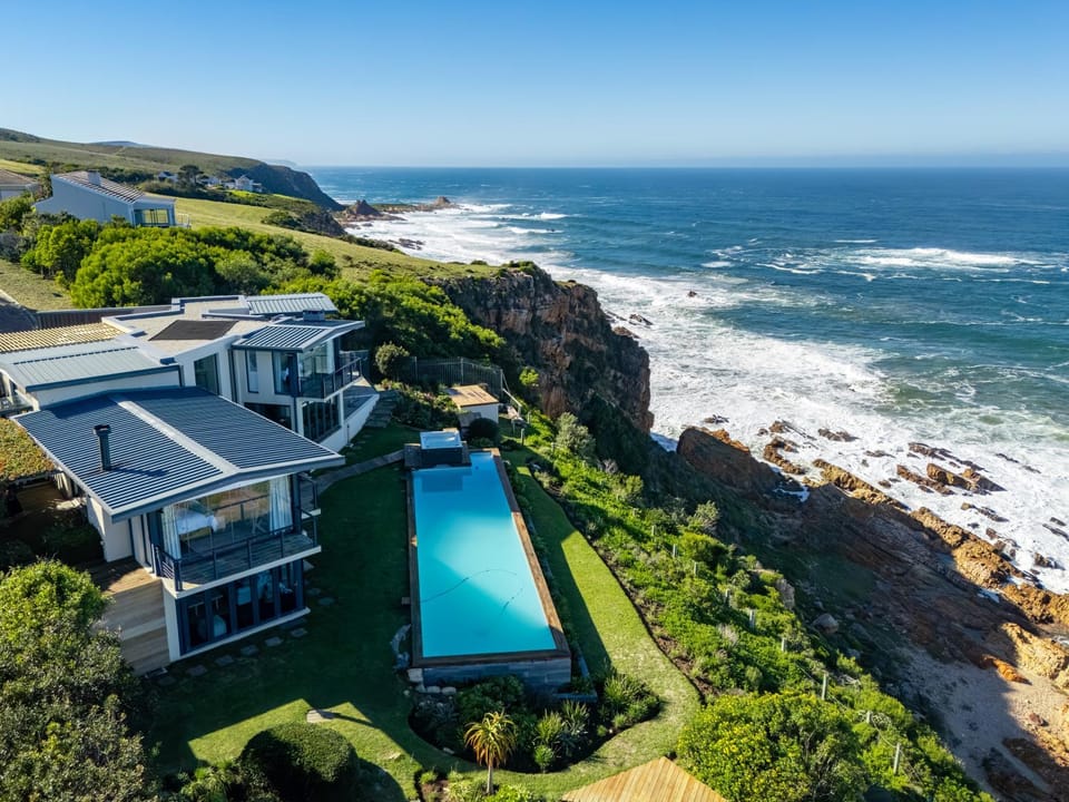 Garden, Swimming pool