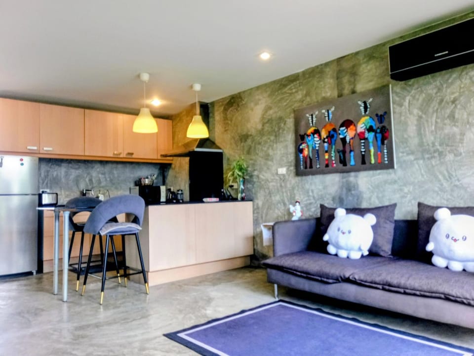 Kitchen or kitchenette, Living room, air conditioner