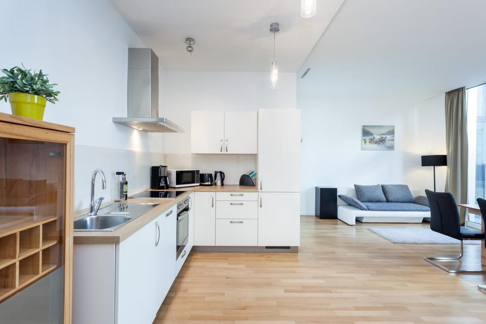Day, Kitchen or kitchenette