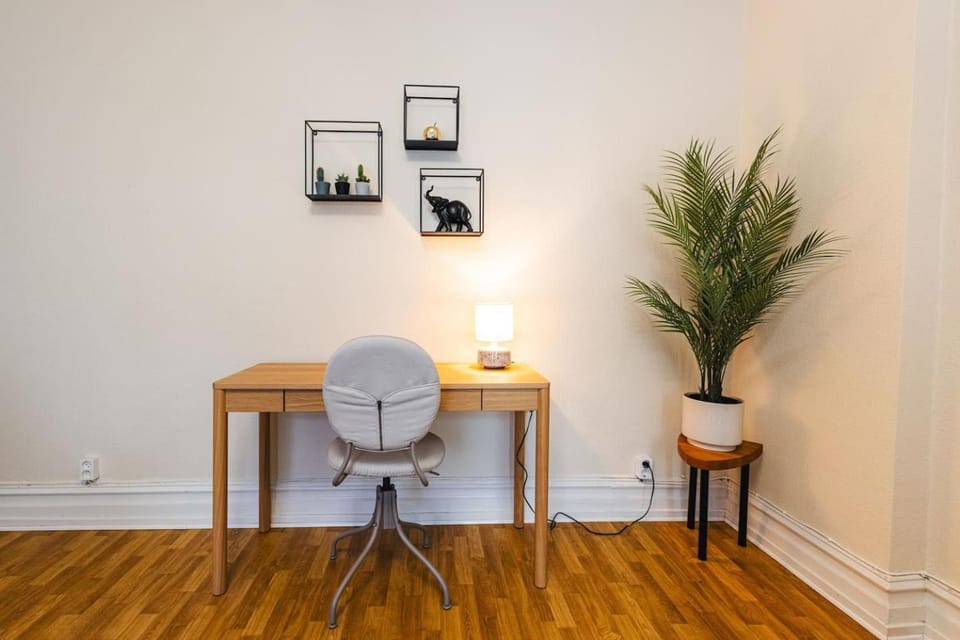 Urban Retreat in Vasastan Avenyn, Parks & Coffee Apartment in Gothenburg