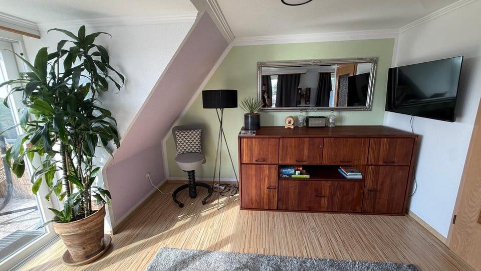 Communal lounge/ TV room, TV and multimedia, Coffee/tea facilities