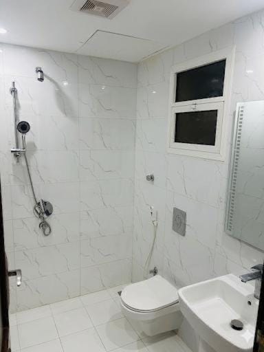 Spacious 4-bedroom apartment in Madinah with AC Apartment in Medina