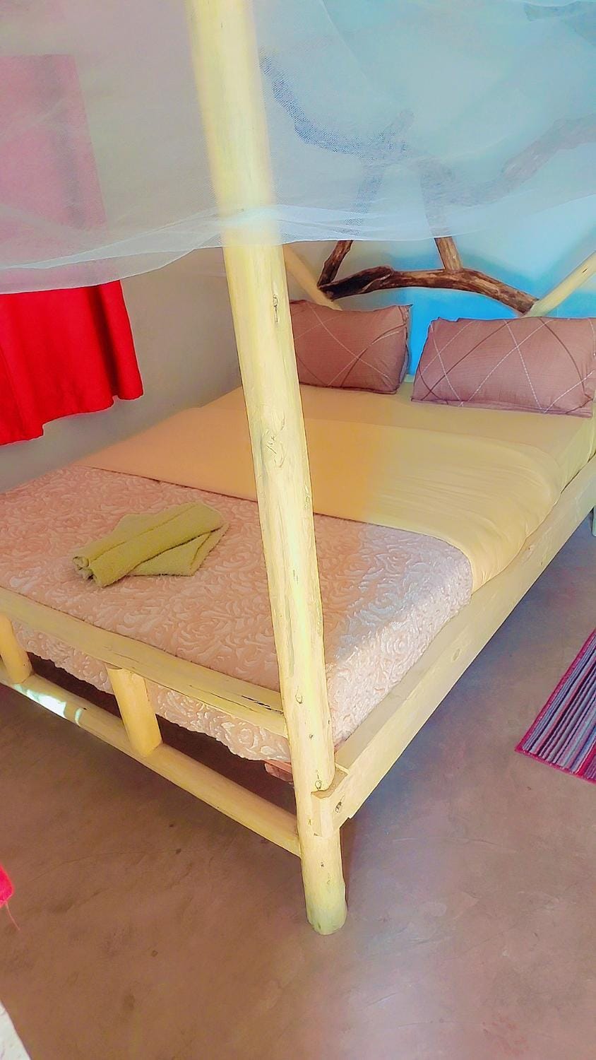 Wild safari Campground/ 
RV Resort in Kenya