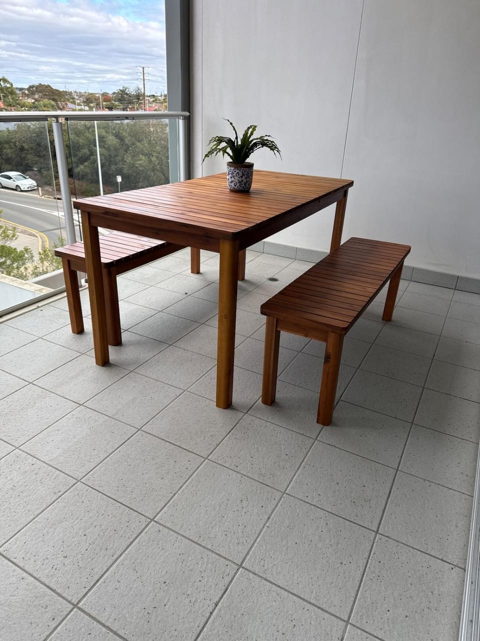 Comfort of Home Pool Gym Sauna Secure Parking Apartment in Adelaide