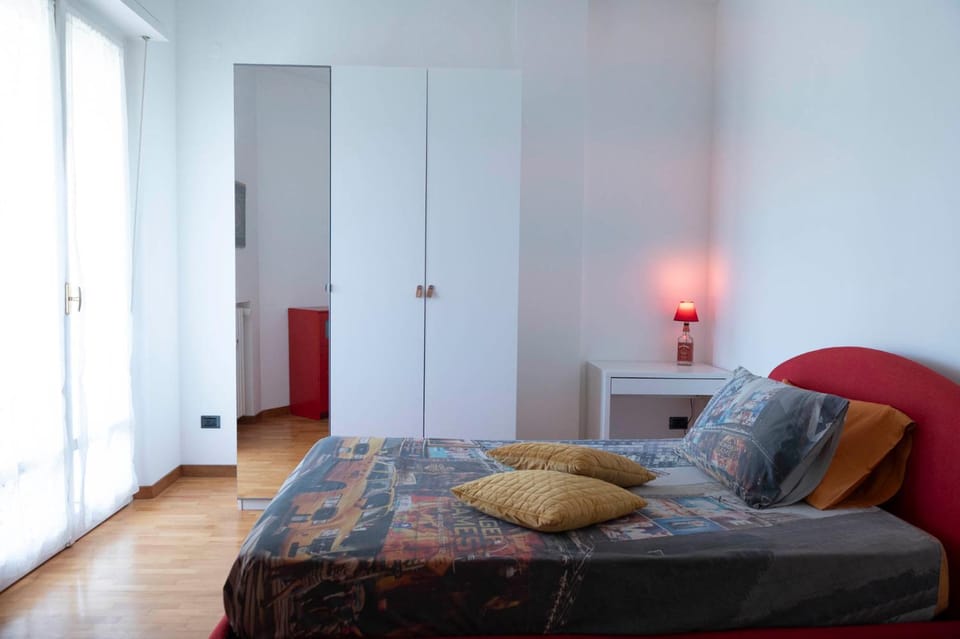 Bed, View (from property/room), Photo of the whole room, Bedroom, wardrobe