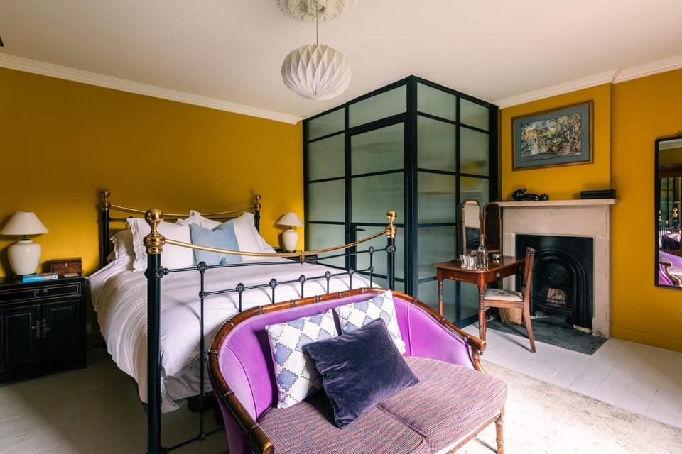 Lavish Farmhouse with Private Lake & Gardens House in Mendip District