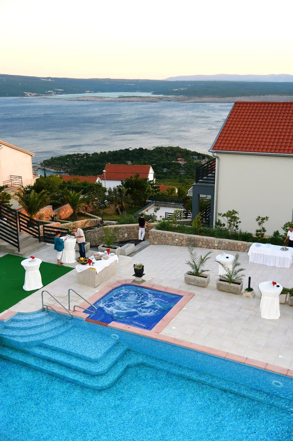 Swimming pool