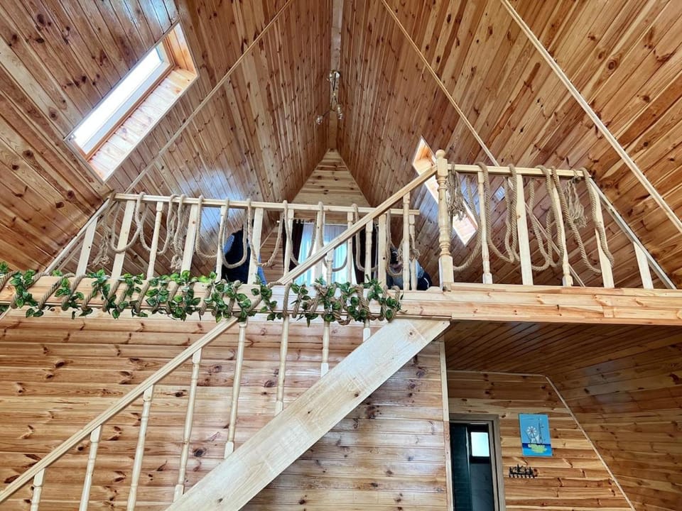 ValceleLakeRetreat Chalet in Romania