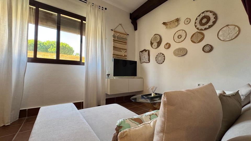 TV and multimedia, Living room, air conditioner