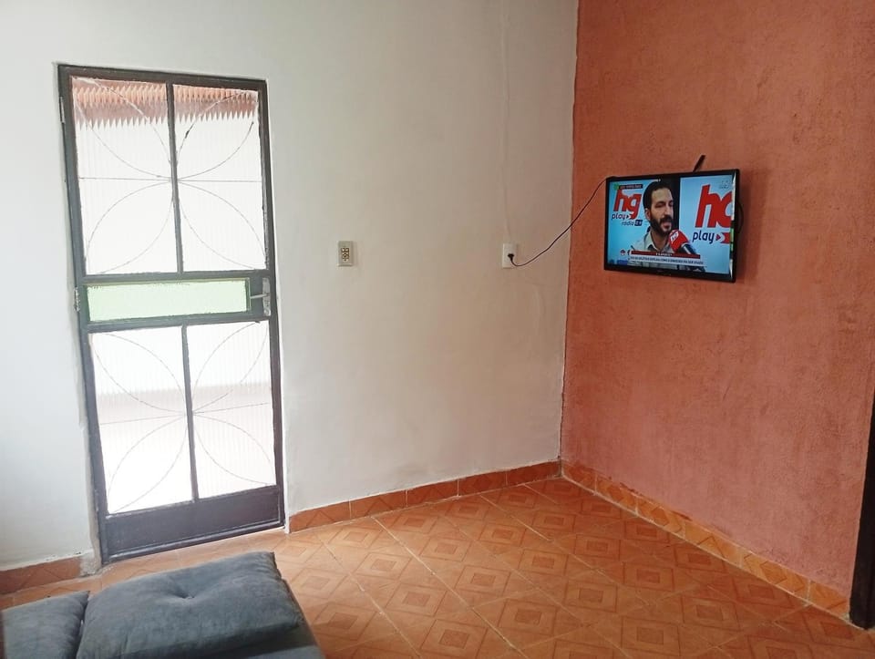 Casa 2 quartos c garagem ao lado do centro Apartment in State of São Paulo