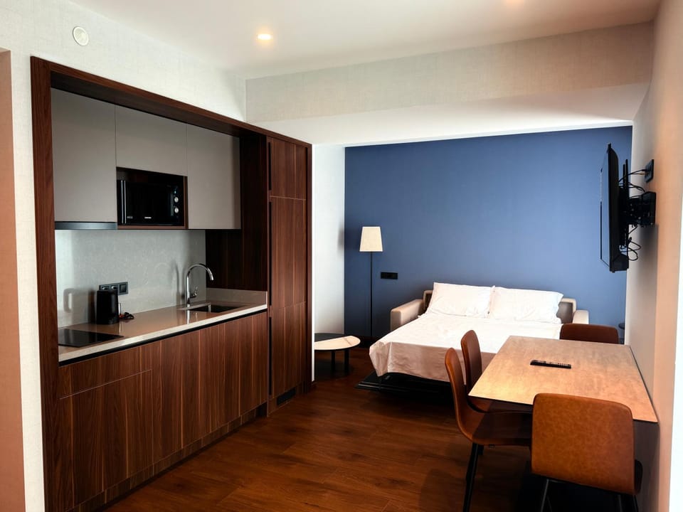 Kitchen or kitchenette, Living room, Photo of the whole room