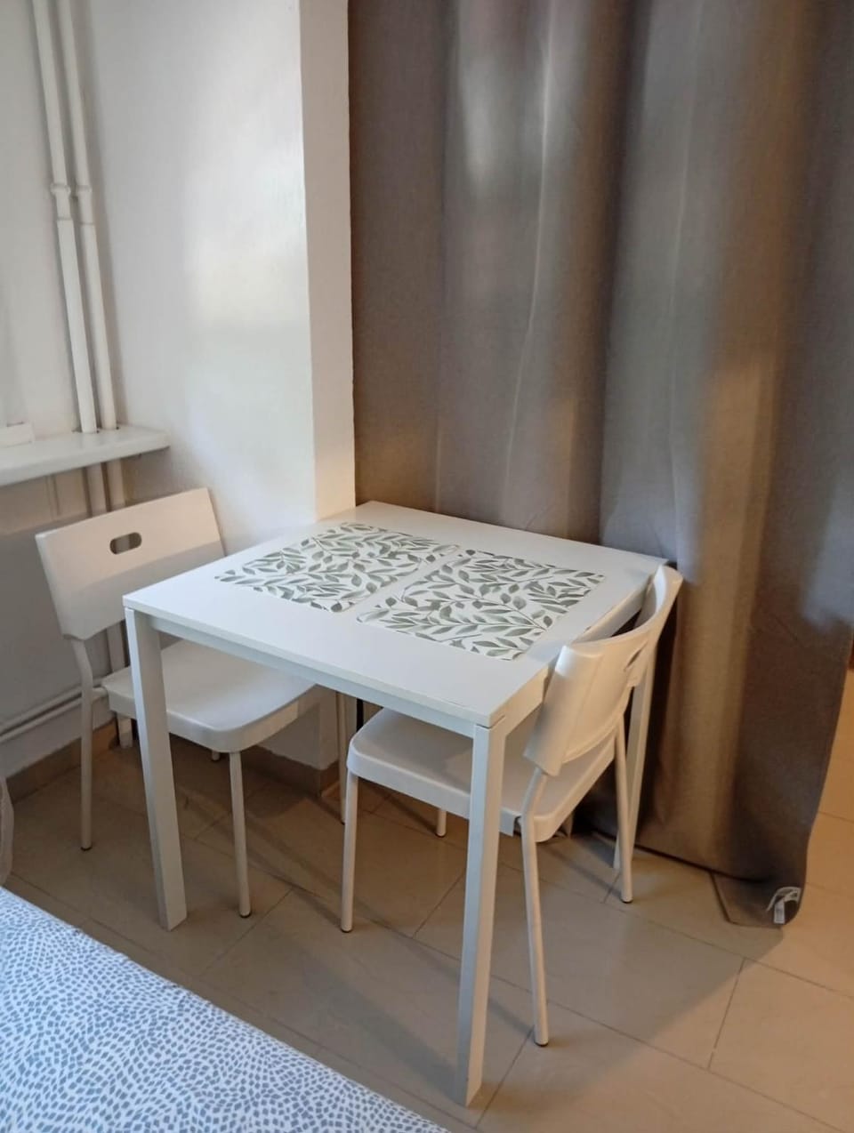 Appartement ABC avec balcon- proche Aéroport Basel Apartment in Saint-Louis