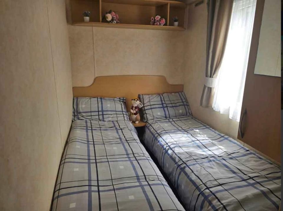 54 Sunset Bay Campground/ 
RV Resort in Wales