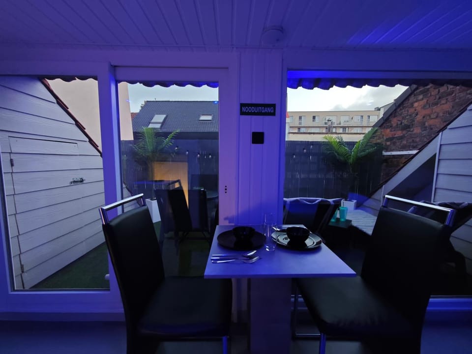 Chambre confortable 2P avec Terasse Vacation rental in Ostend