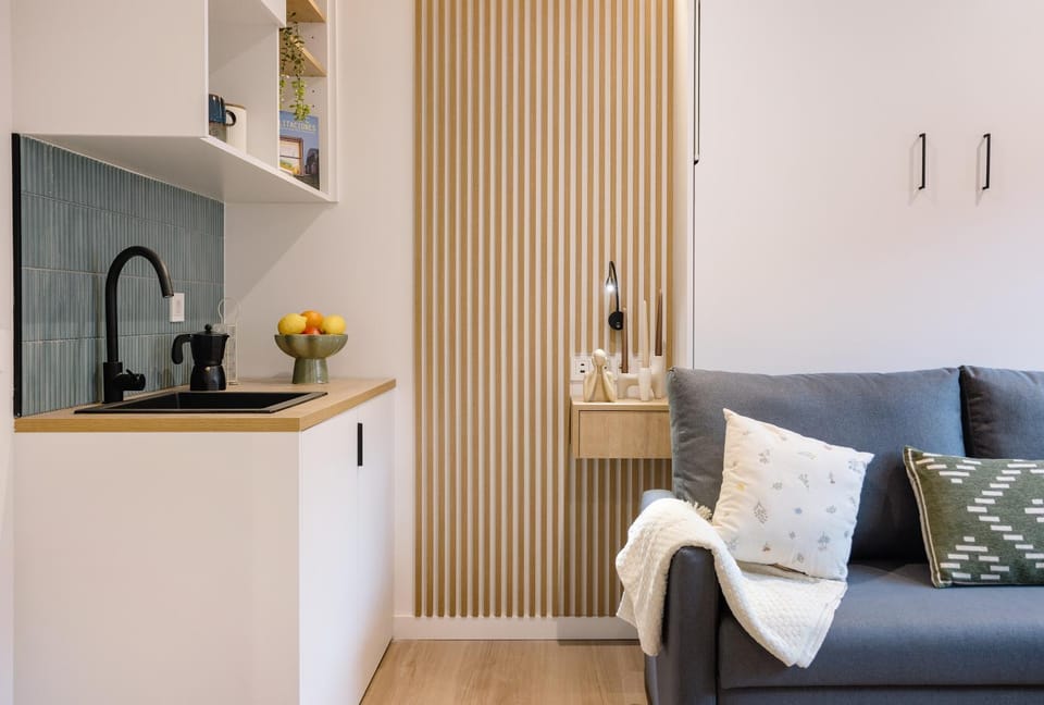 Castellana Norte Suites Bed and Breakfast in Madrid