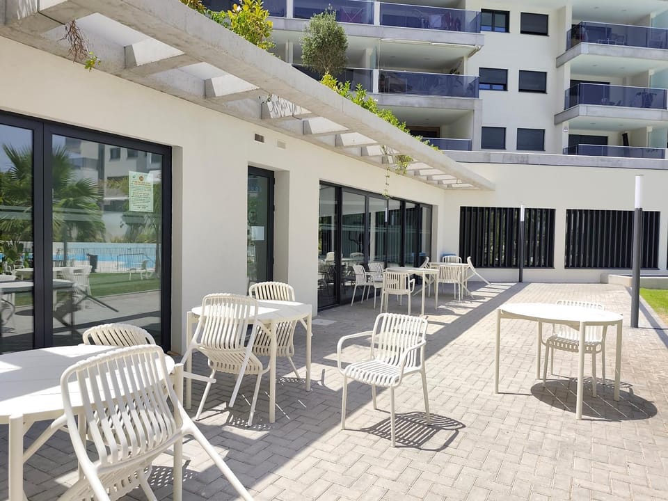 Property building, Patio, sunbed