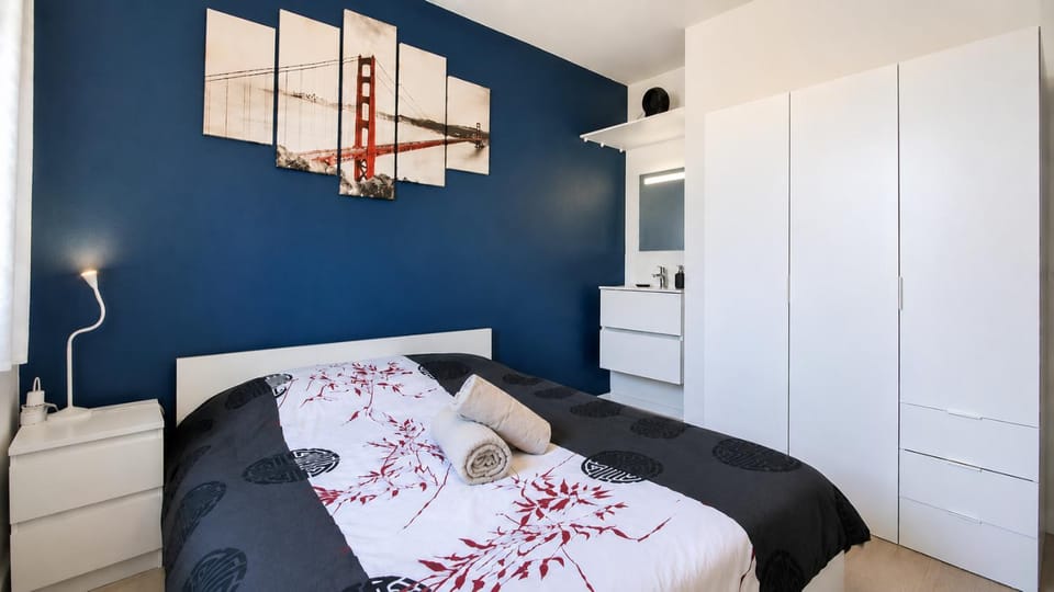 Le Smart & Cosy - Location Logement Entier - 2 Chambres - Parking Gratuit autour de la coproriété -- Wifi Fibre -Gare à 20 min Apartment in Grenoble