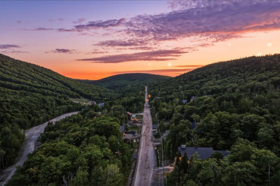 Spa & Nature - Le Chalet Haut en Couleurs Chalet in Quebec