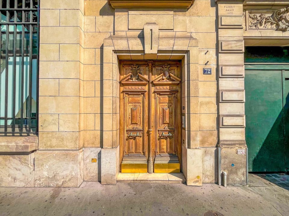 UrbanFlat 165 - Studio Tourisme & Business Paris Centre Apartment in Paris