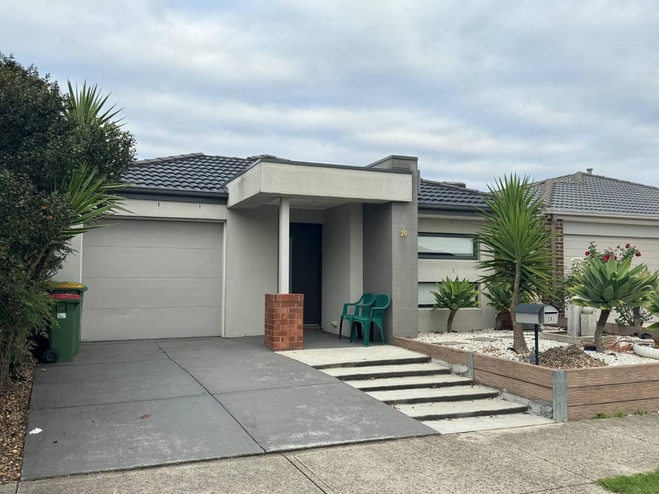 Charming 3-Bedroom House Rental in Pakenham House in Pakenham