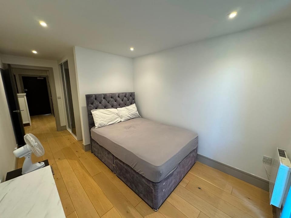 The Zenith Residence - 2 Bedroom Apartment in London