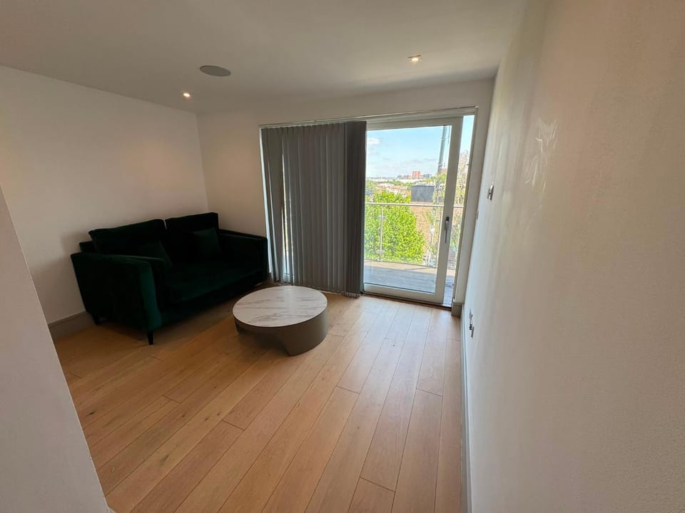 The Zenith Residence - 2 Bedroom Apartment in London