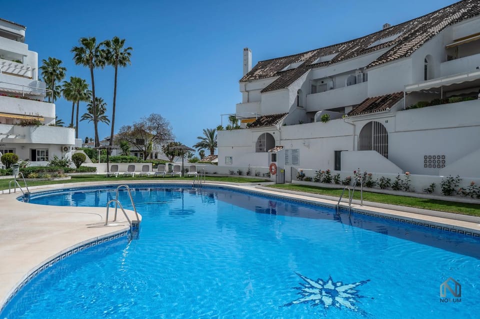 Luxury 2BR Apartment near Puerto Banús w Sea Views Apartment in Marbella