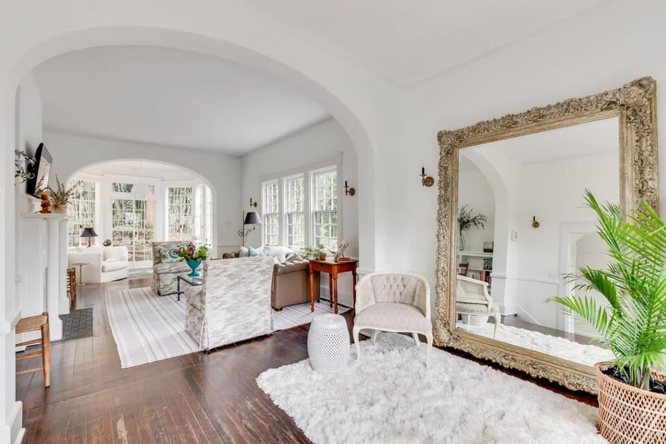 Perfect UVA Location Historic Boone-White House House in Charlottesville