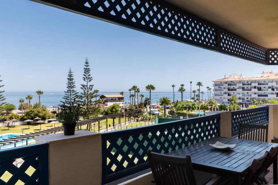 Manilva Beachfront Promenade by Libehomes Apartment in San Luis de Sabinillas