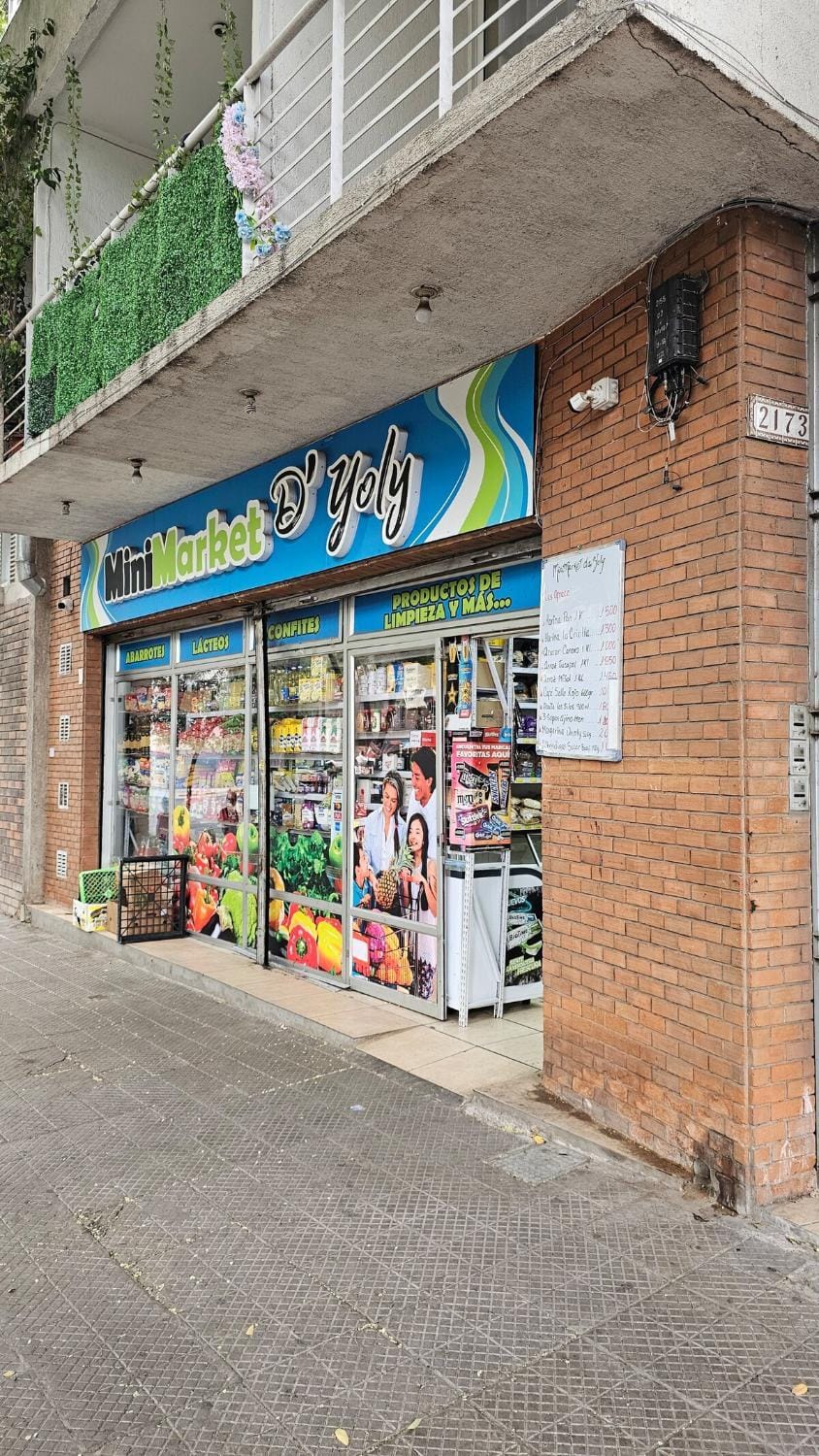 Supermarket/grocery shop
