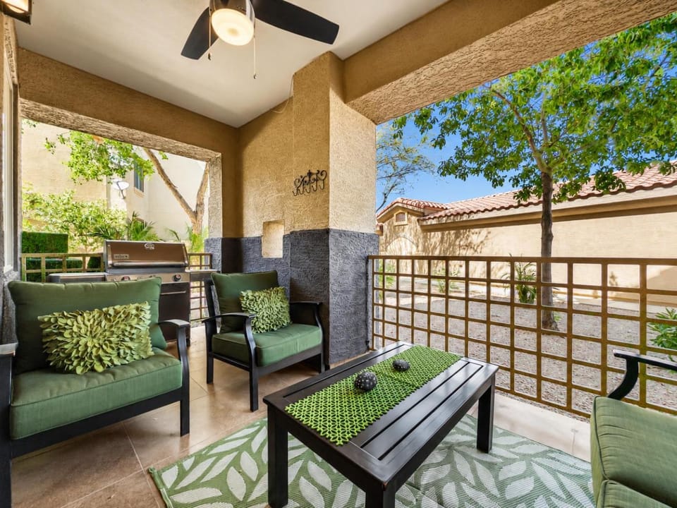 Day, Balcony/Terrace, Seating area