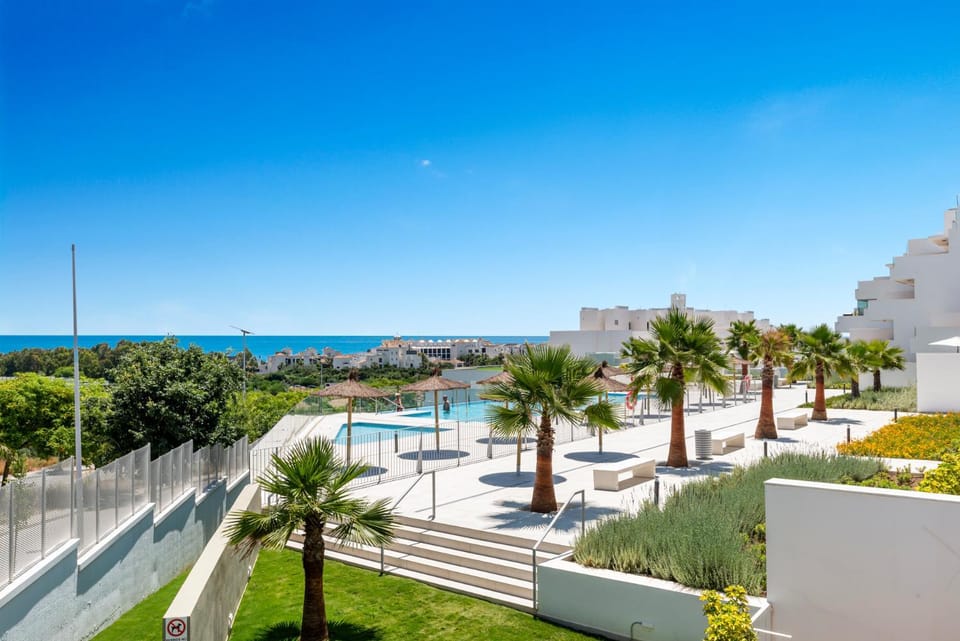 Pool view, Swimming pool