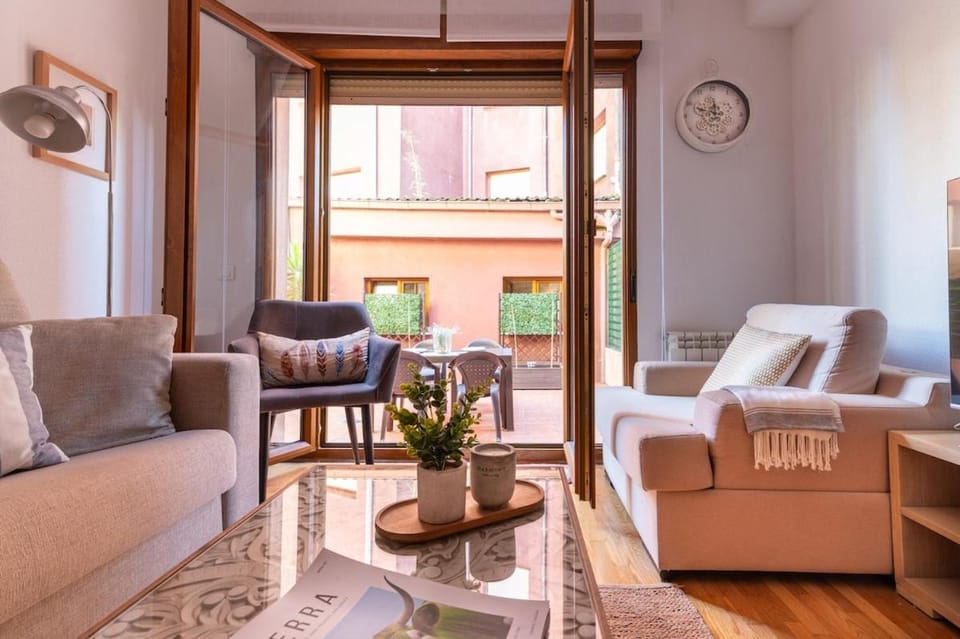 Balcony/Terrace, Living room