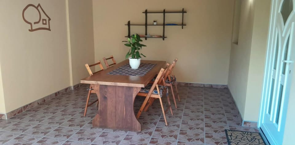 Off site, Balcony/Terrace, Dining area
