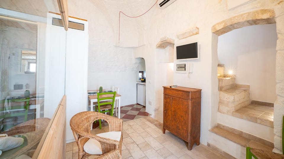 Rentbeat Collection 1 Ostuni Historic Center Apartment in Ostuni