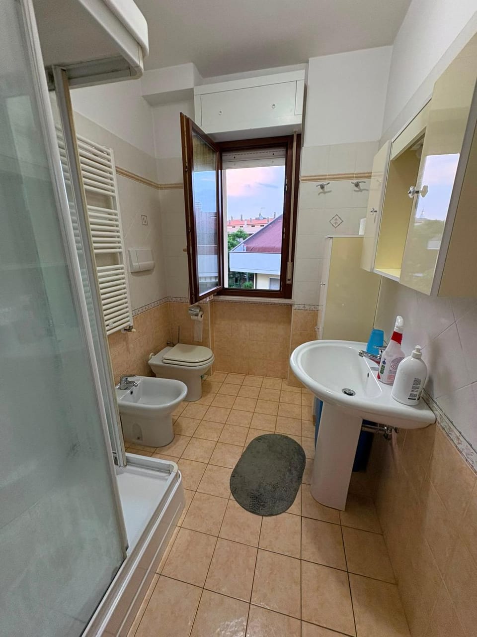 Shower, Bathroom