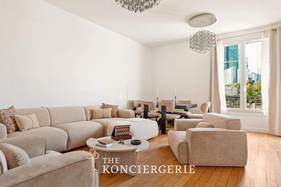 Signature au coeur de Neuilly Apartment in Paris