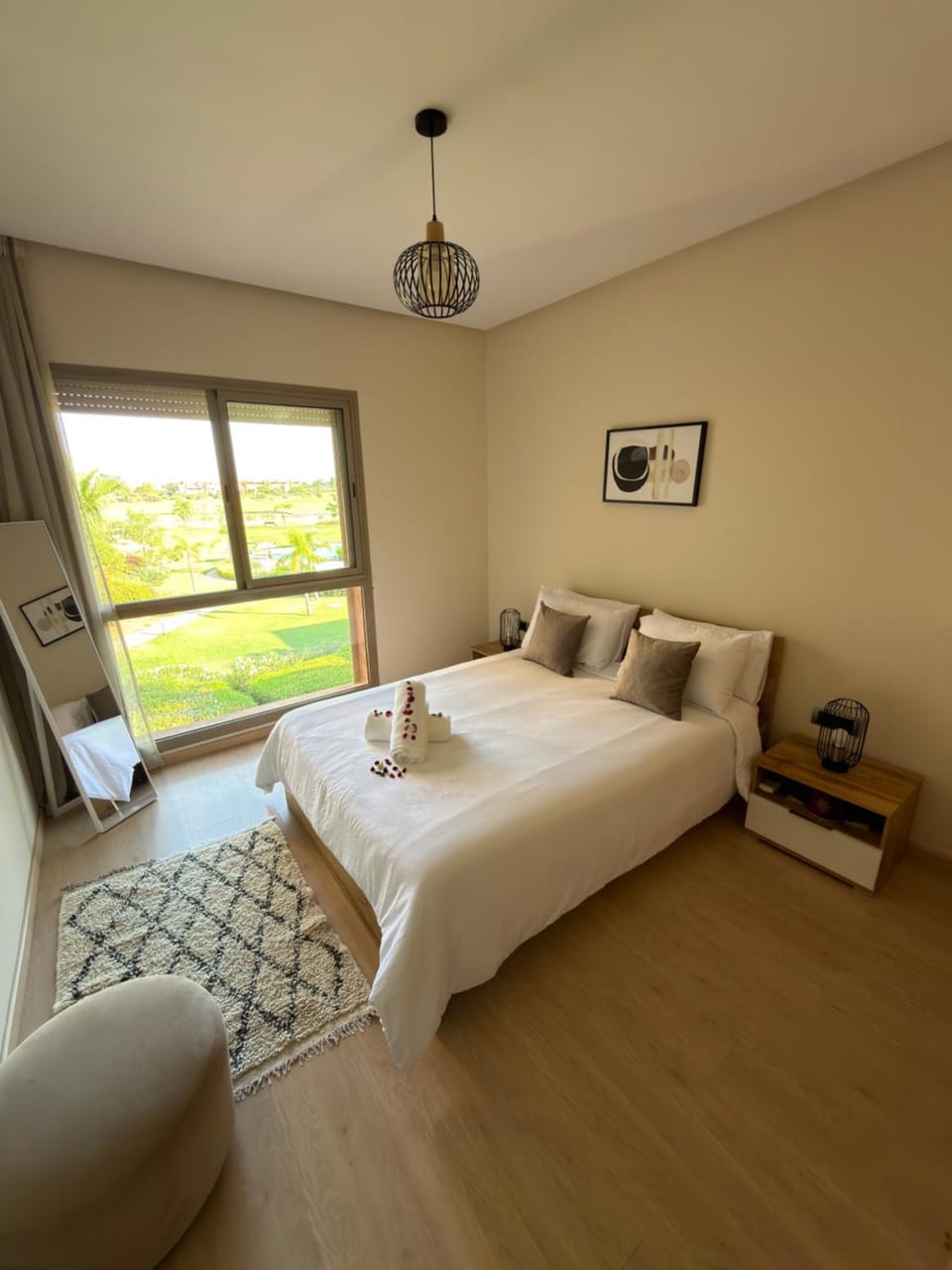 2-Bedroom Luxury Apartment with Pool and Golf Course View Apartment in Marrakesh