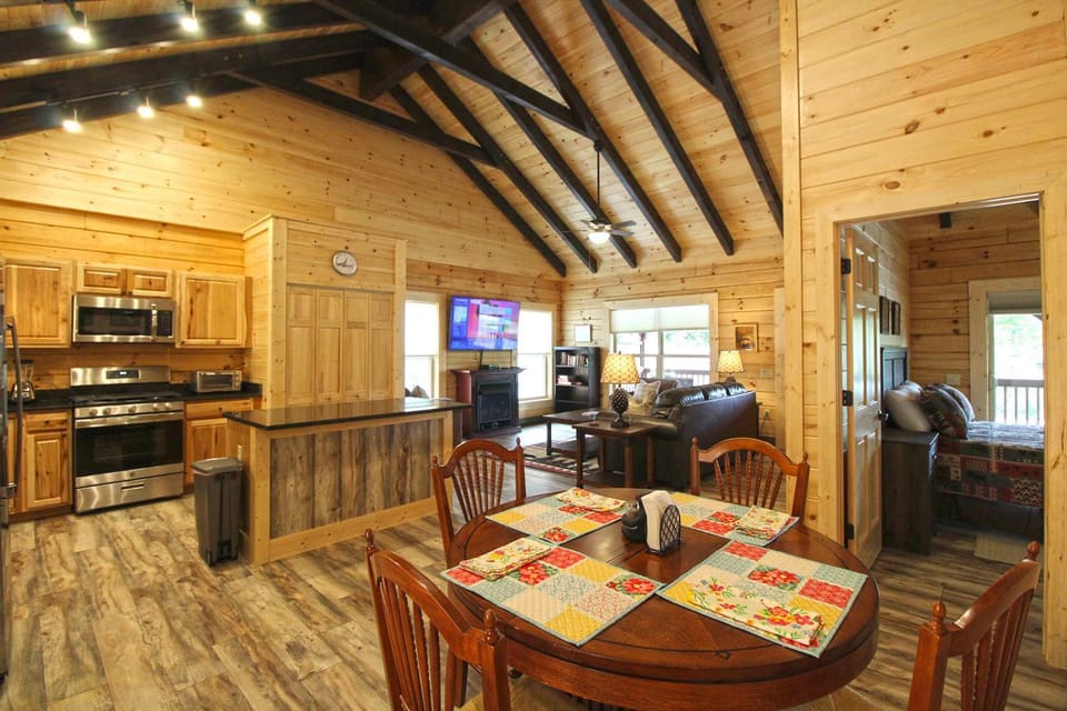 Magical Memories Brand New Veranda Level Cabin Overlooking Pond in Heart of Bryson City Cabin in Bryson City