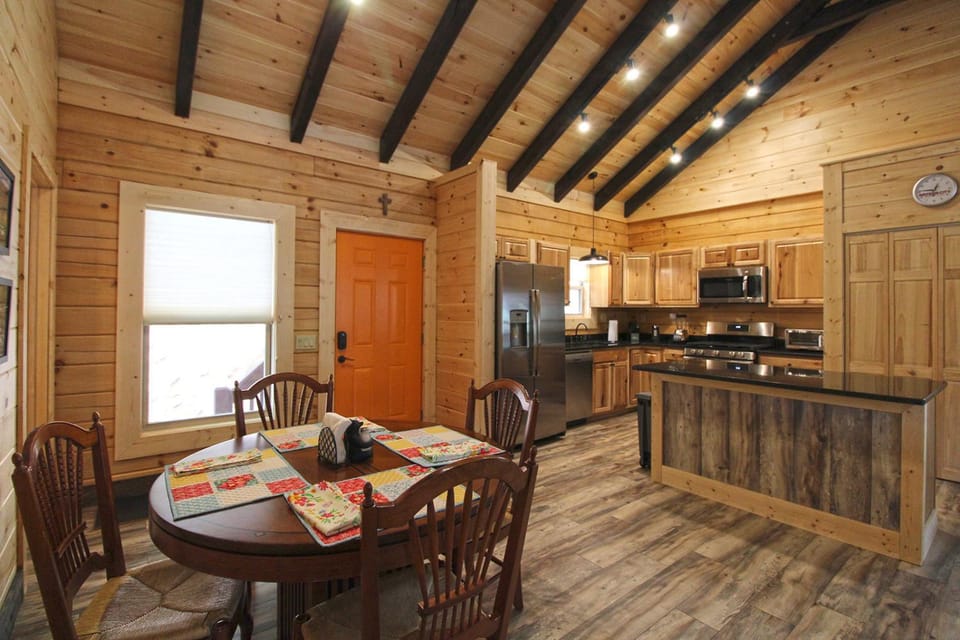 Magical Memories Brand New Veranda Level Cabin Overlooking Pond in Heart of Bryson City Cabin in Bryson City
