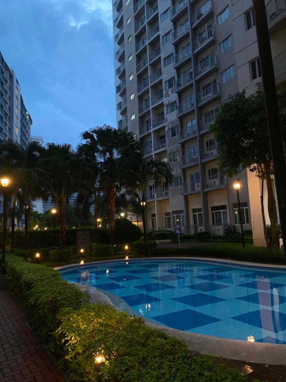 Swimming pool