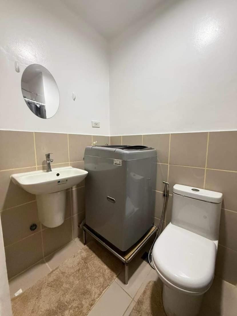 Southside Scape Condo Apartment hotel in Las Pinas