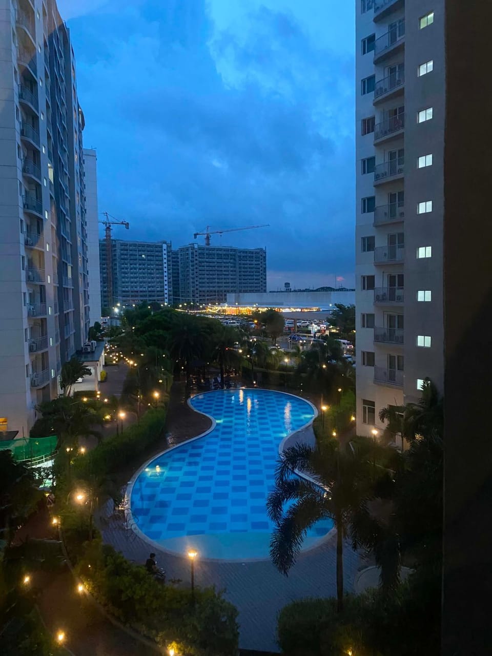 Swimming pool, Swimming pool