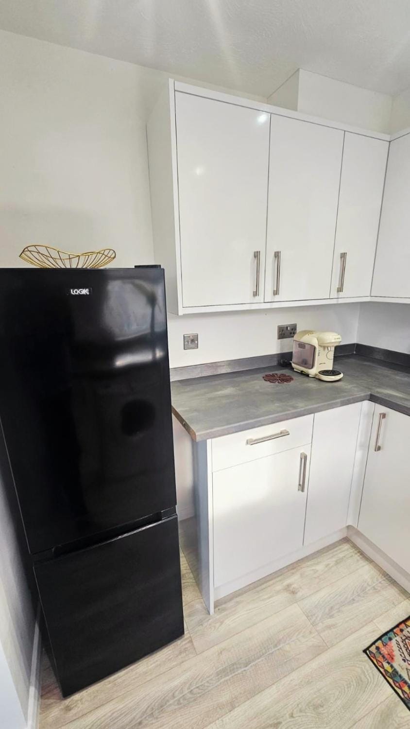 Coffee/tea facilities, Communal kitchen, oven, stove, washing machine, kitchen
