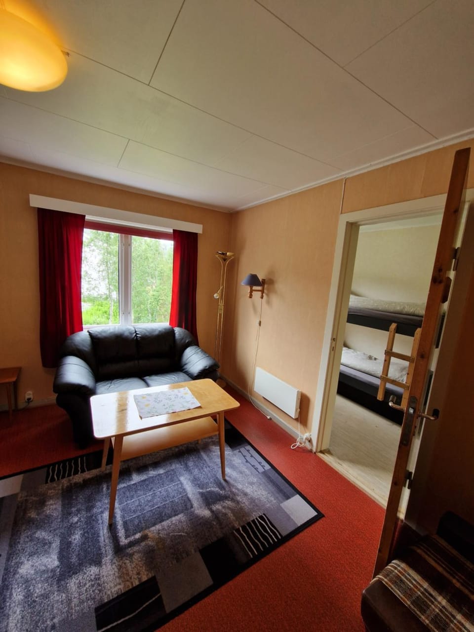 Photo of the whole room